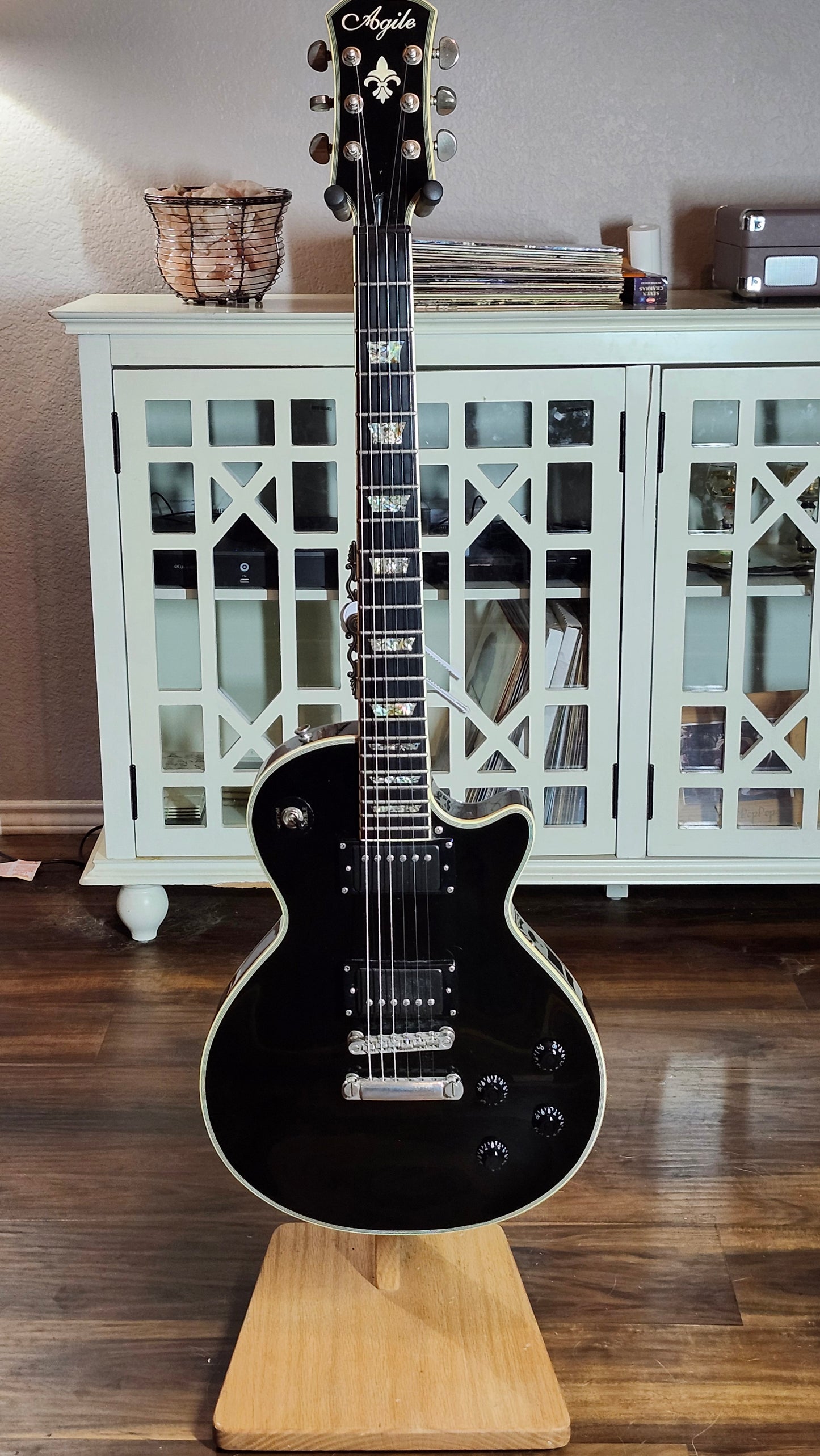 Agile AL3000 LP Style w/HSC