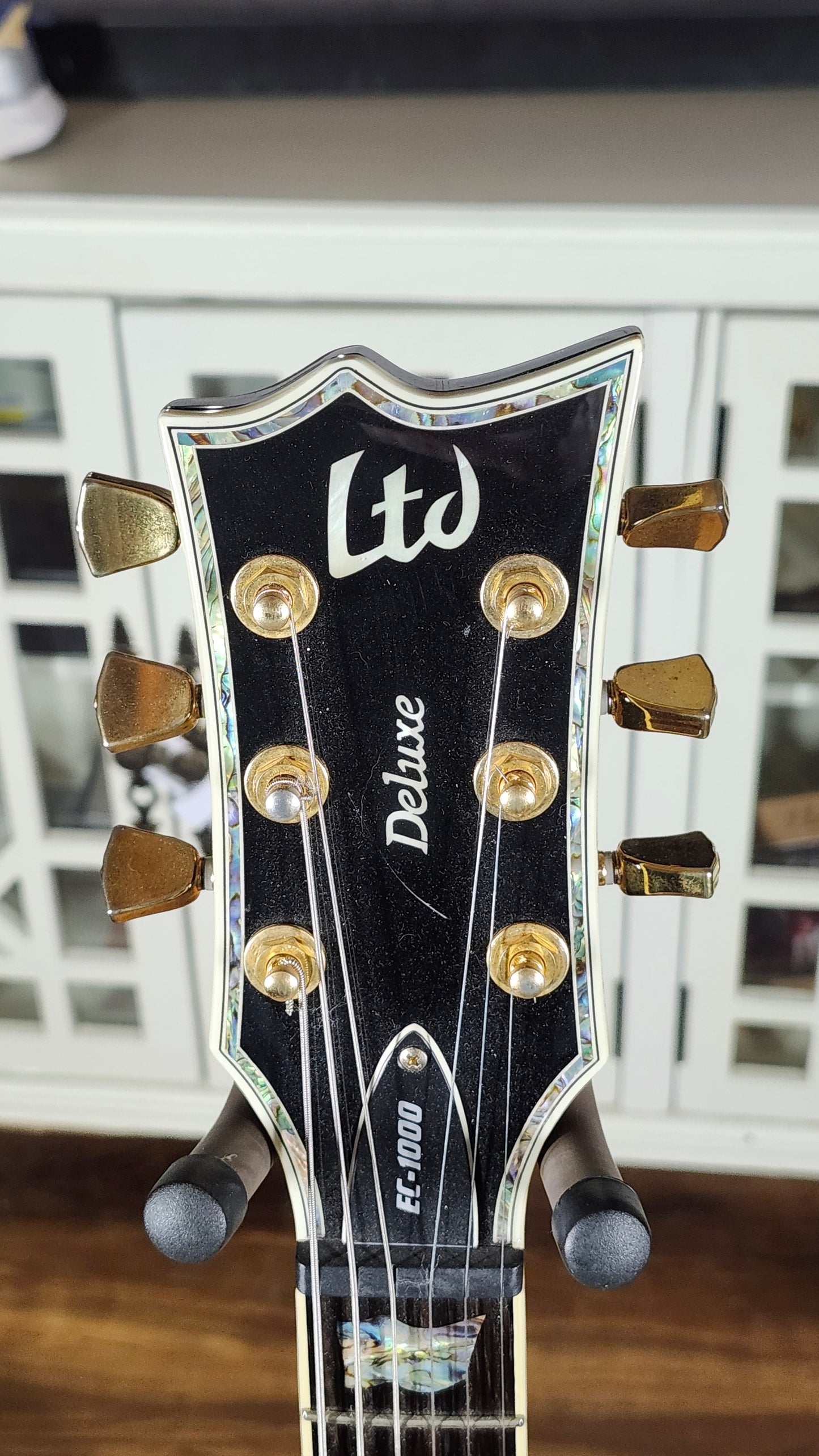 LTD EC-1000 Deluxe (Black w/HSC)