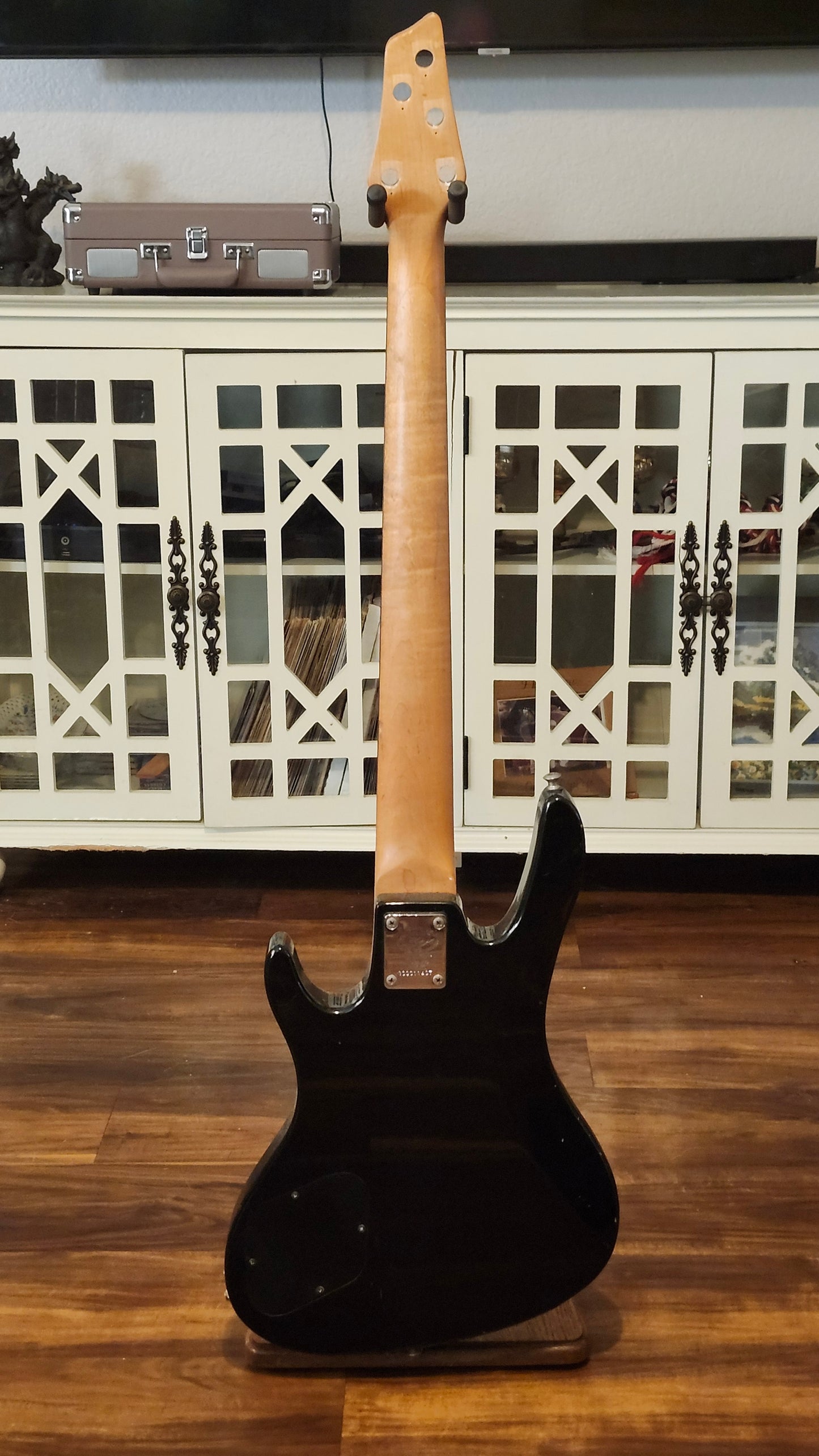 Washburn Bantam Series X105B 5 string