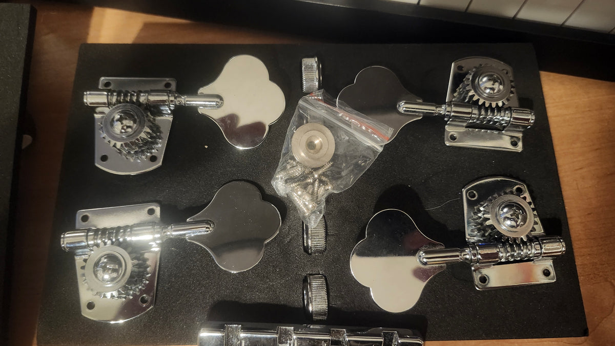 Fender HiMass 4-String Bass Bridge Assembly with tuning machines