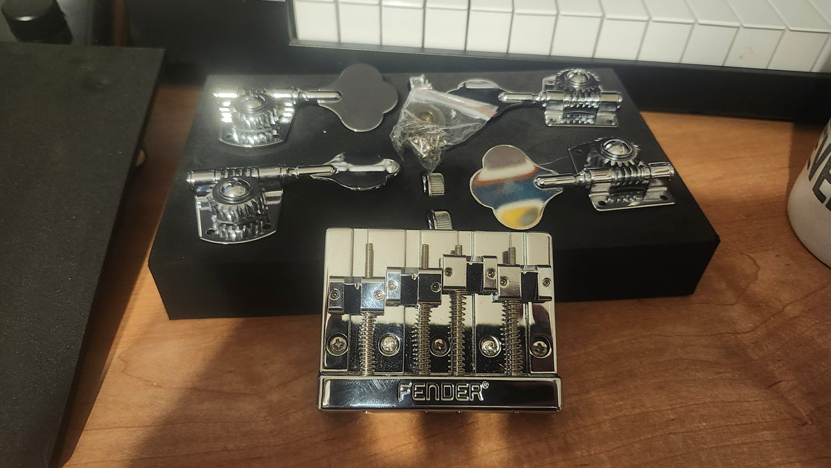 Fender HiMass 4-String Bass Bridge Assembly with tuning machines