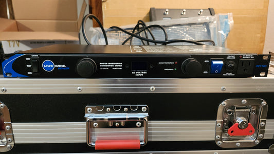 Livewire 11-Outlet Power Conditioner and Distribution System