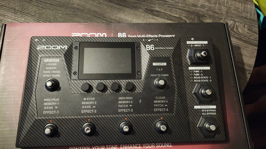 Zoom B6 Bass Multi-Effects Processor