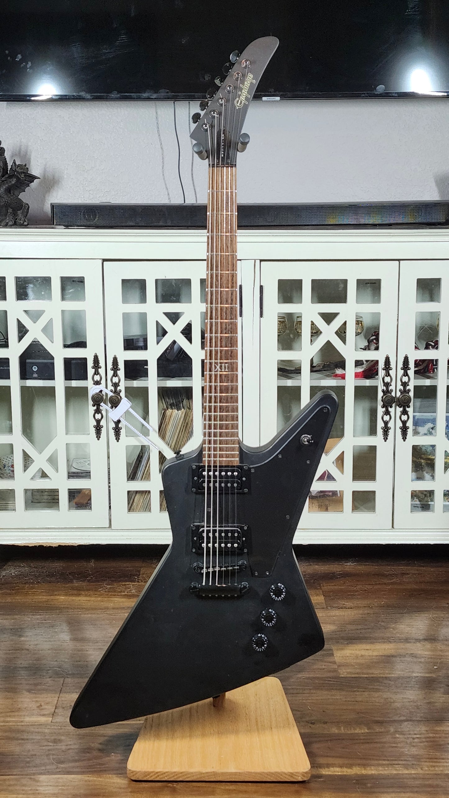 Epiphone Goth 58 Explorer