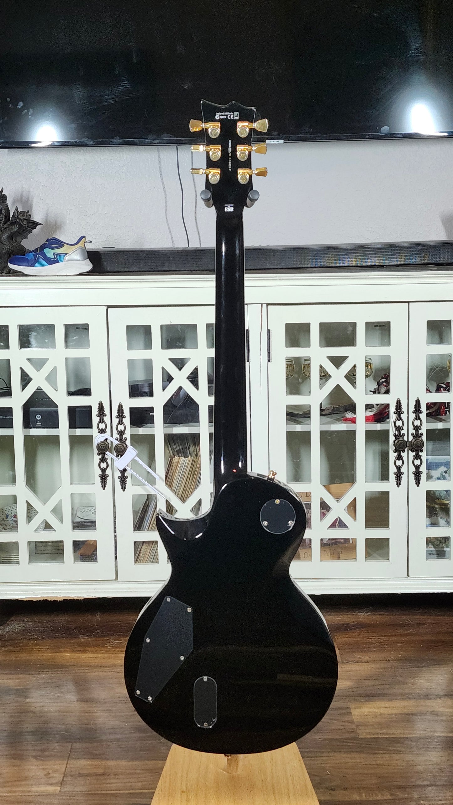 LTD EC-1000 Deluxe (Black w/HSC)