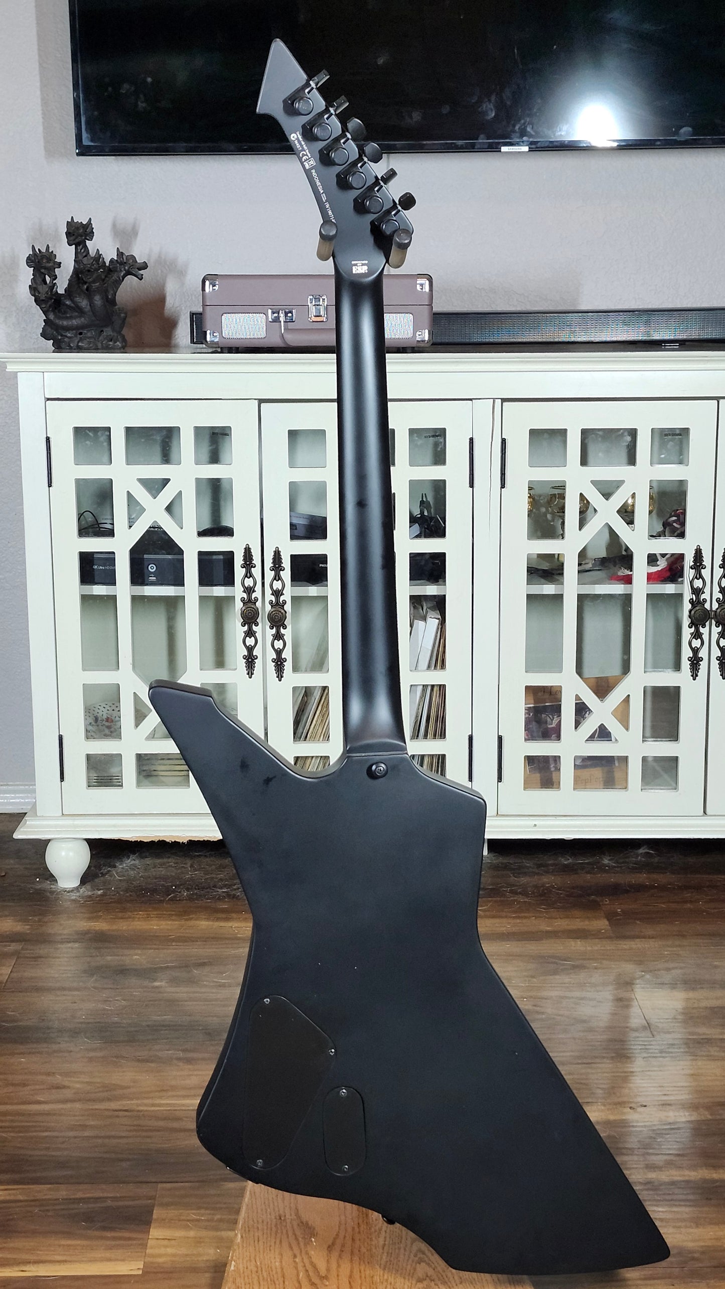 LTD SnakeByte (James Hetfield signature model) w/OSHC