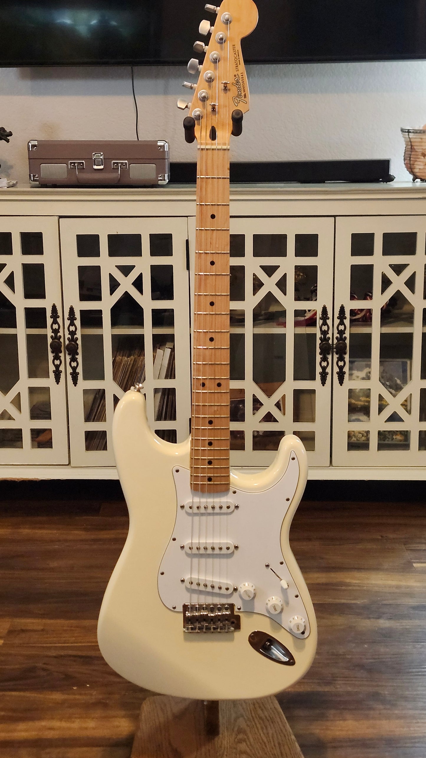 Fender Standard Stratocaster