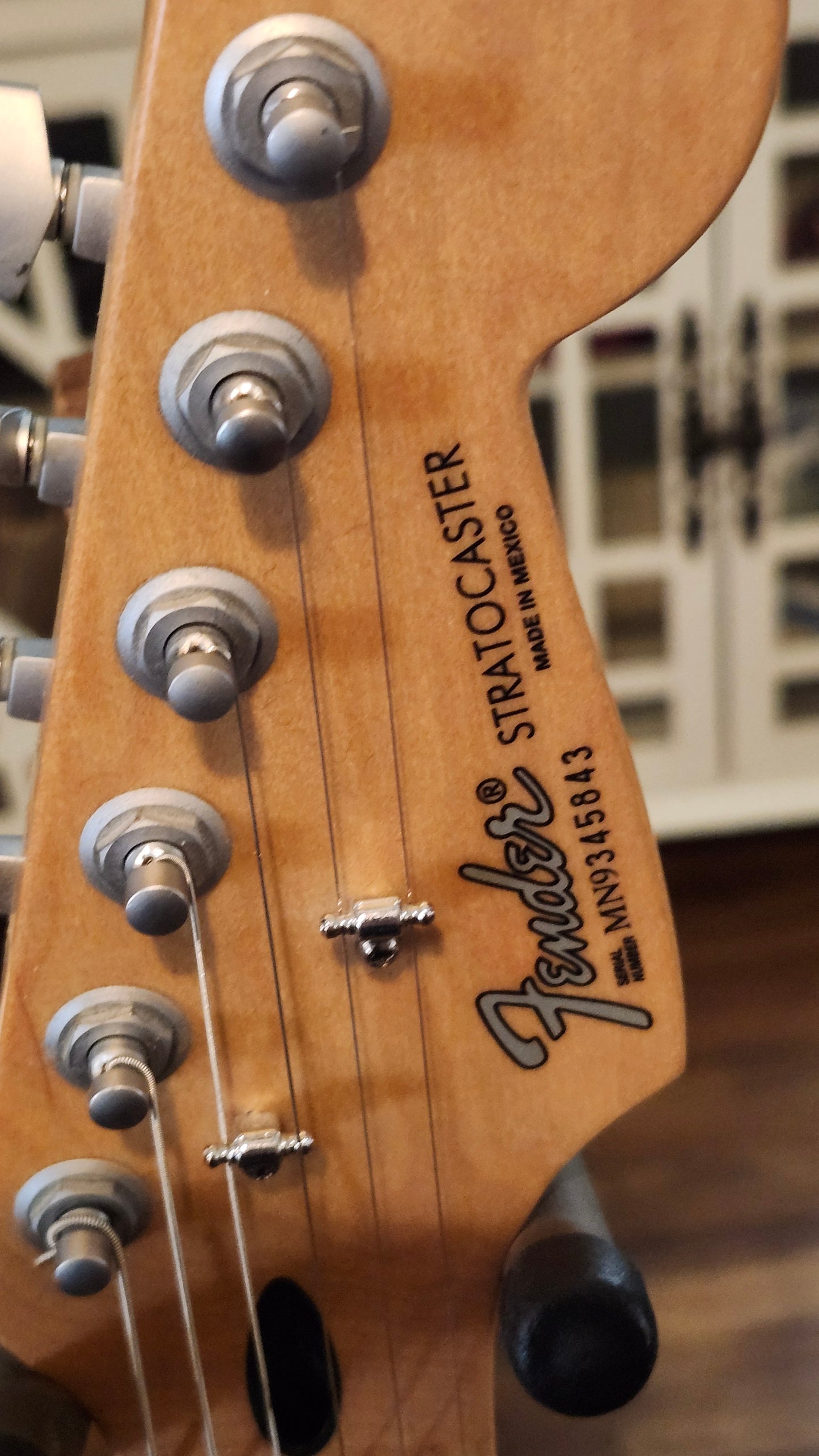 Fender Standard Stratocaster