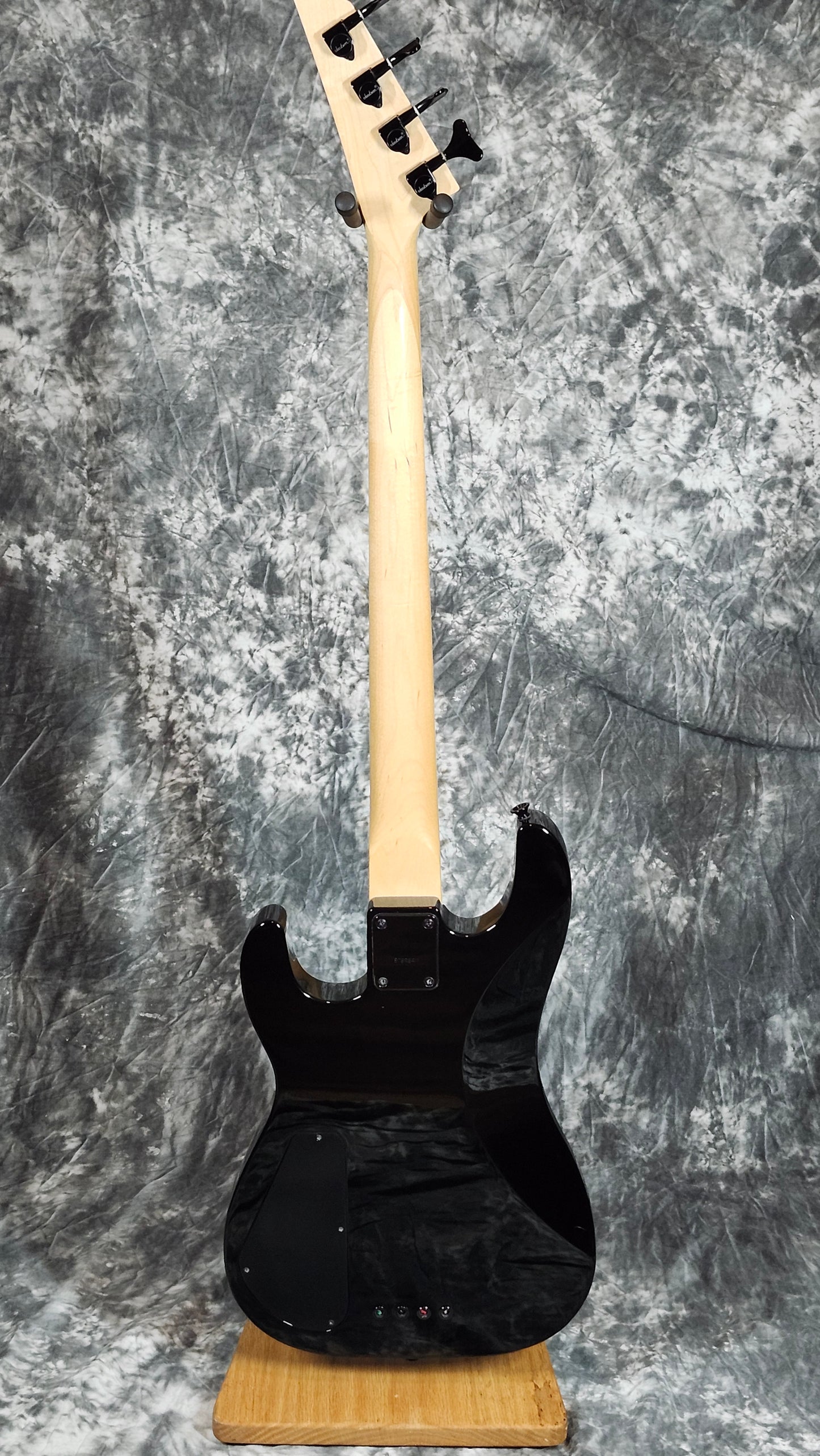 Jackson CMG Concert Series Bass w/HSC