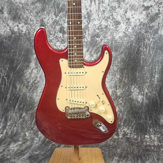 G&L Tribute Series Legacy w/Matching Headstock